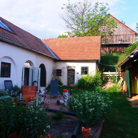 Gaestehaus Weinviertel - Niederoesterreich Siebenhirten Esterno foto