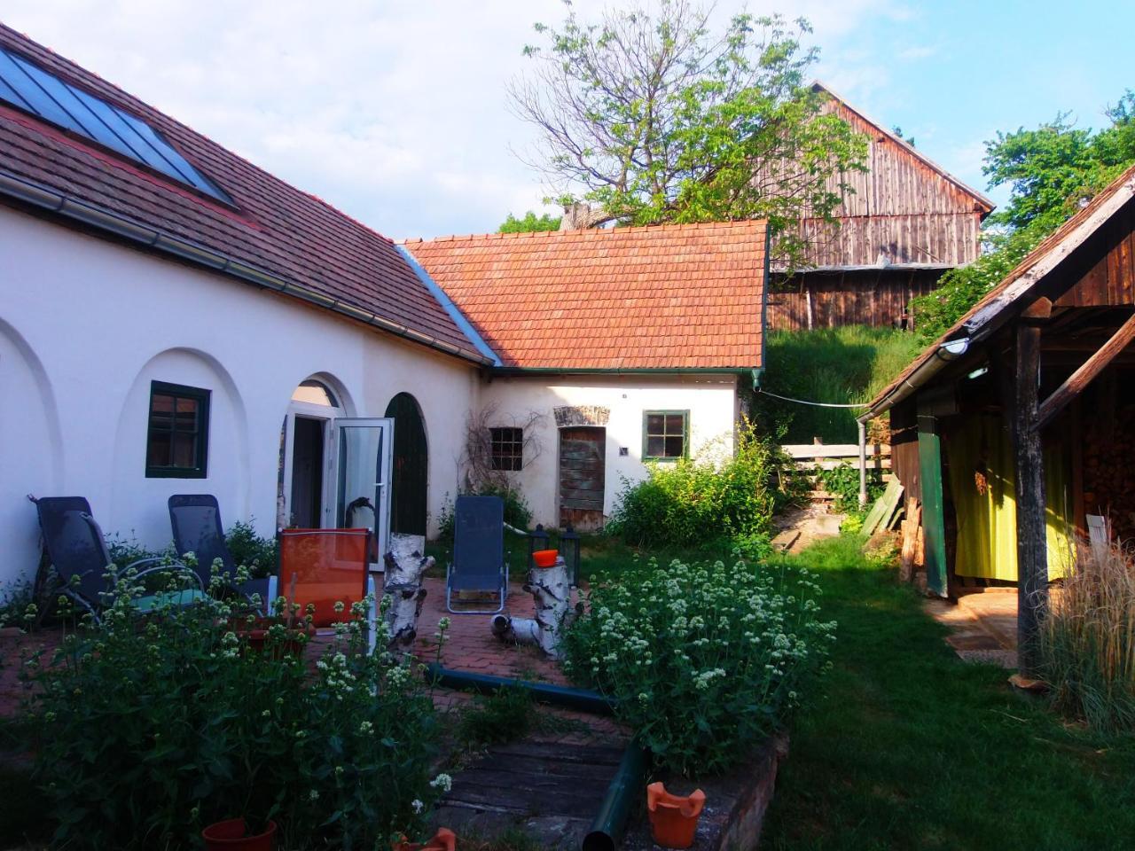 Gaestehaus Weinviertel - Niederoesterreich Siebenhirten Esterno foto
